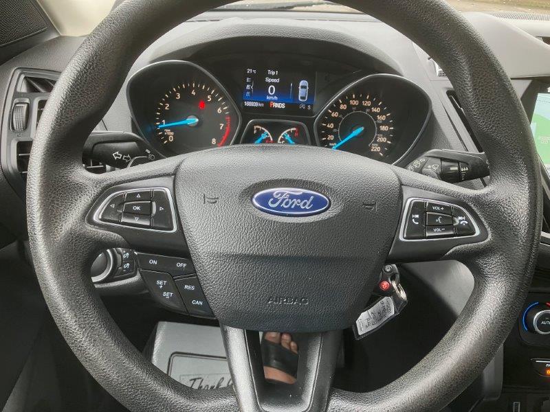 2017 Ford Escape15