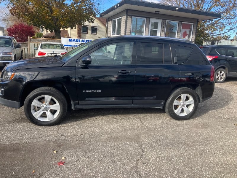 2016 Jeep Compass4