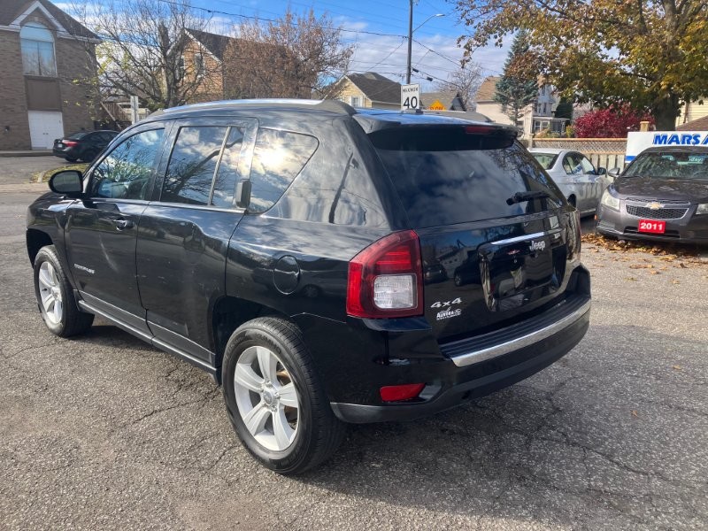 2016 Jeep Compass5