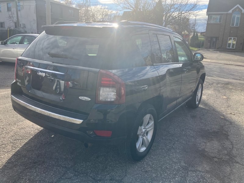 2016 Jeep Compass7