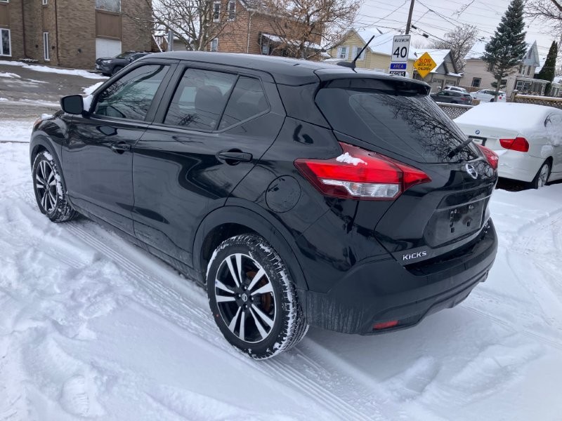 2019 Nissan Kicks5
