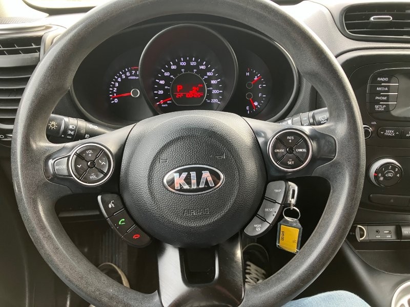 2016 Kia Soul12