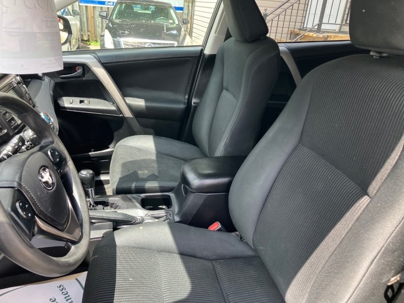 2016 Toyota Rav10