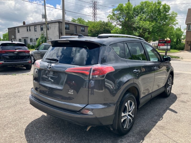 2016 Toyota Rav7