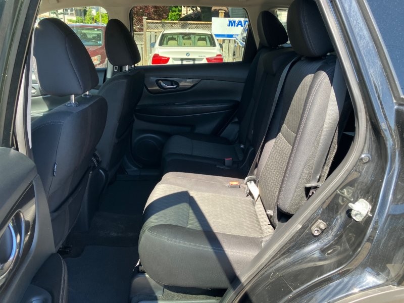 2018 Nissan Rogue11