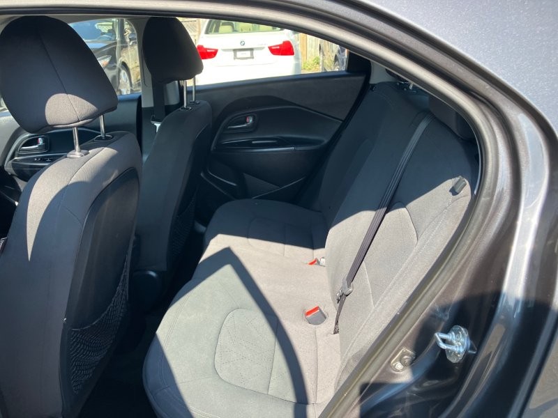 2014 Kia Rio11
