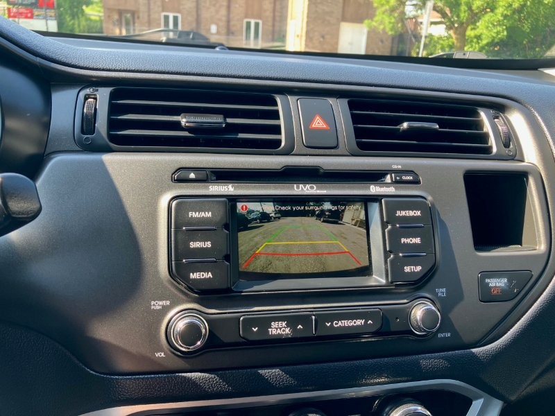 2014 Kia Rio13