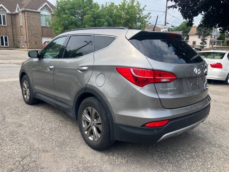 2014 Hyundai Santa Fe4