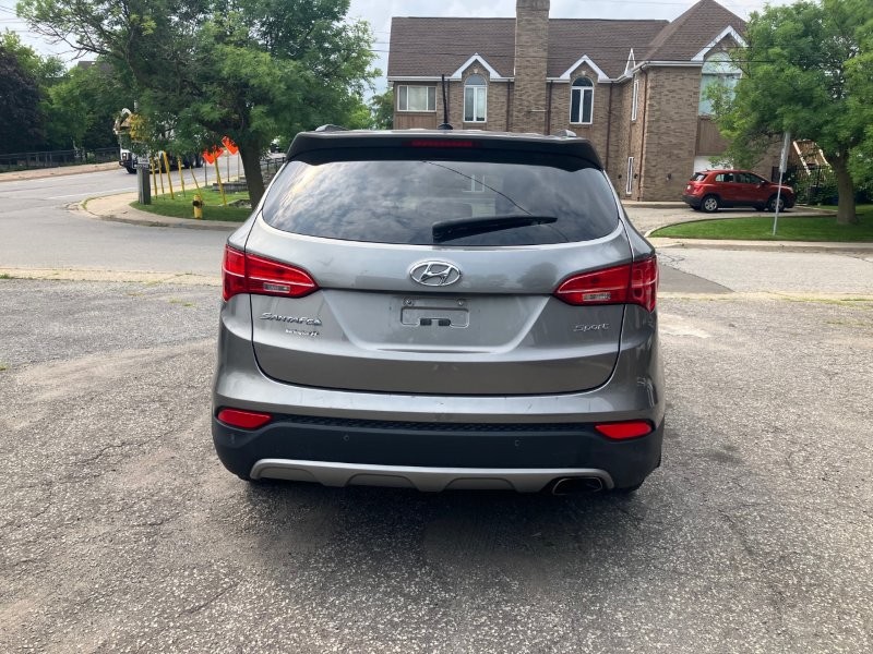 2014 Hyundai Santa Fe5