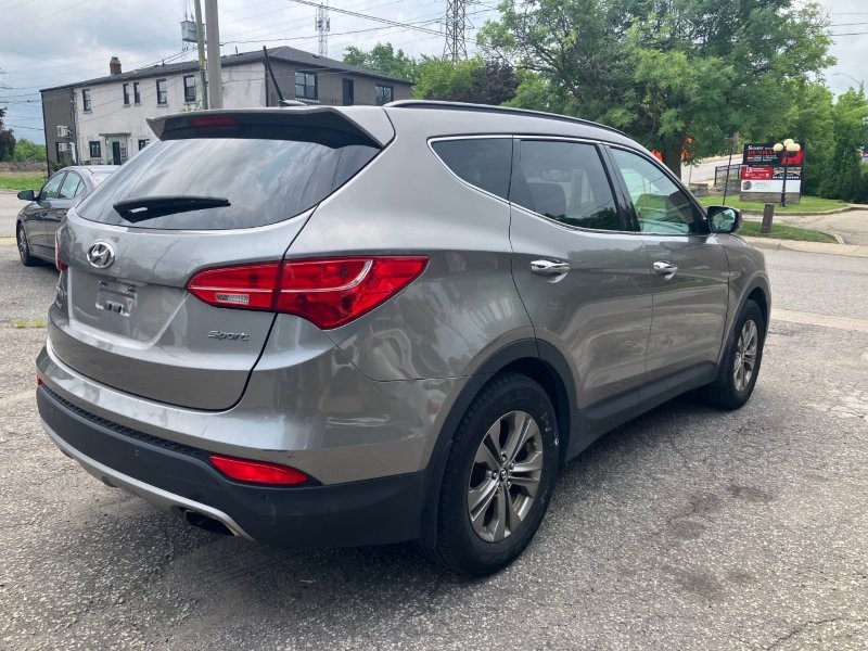 2014 Hyundai Santa Fe6