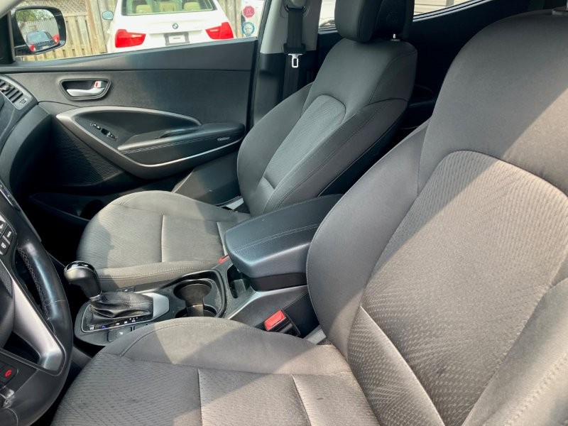 2014 Hyundai Santa Fe8