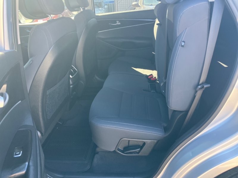 2016 Kia Sorento10